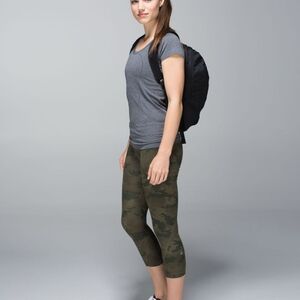 Lululemon Run Inspire Crop II All Luxtreme Savasana Camo 20cm Fatigue Green 4